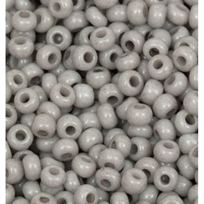 03141 10/0 чеський бісер Preciosa,  сірий, непрозорий крейдяний сольгель