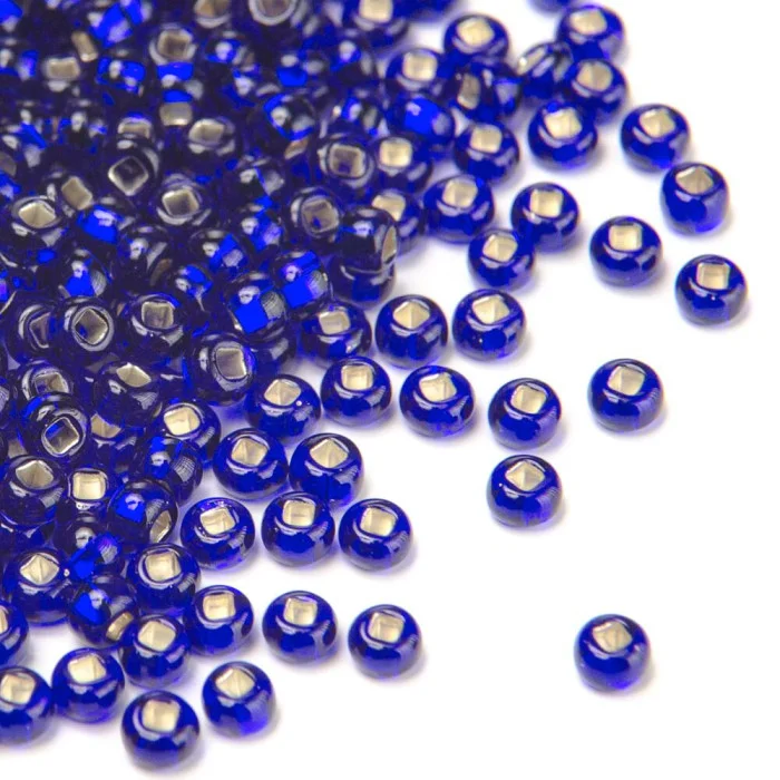 37100 10/0 чеський бісер Preciosa, сапфіп темний, прозорий з блискучим срібним отвором