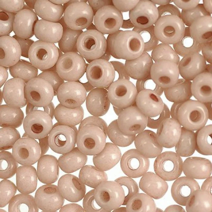 03211 10/0 чеський бісер Preciosa,  кремовий, непрозорий крейдяний сольгель