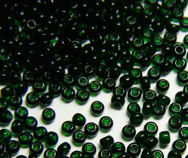 50150 10/0 чеський бісер Preciosa, чорнильно-зелений, прозорий