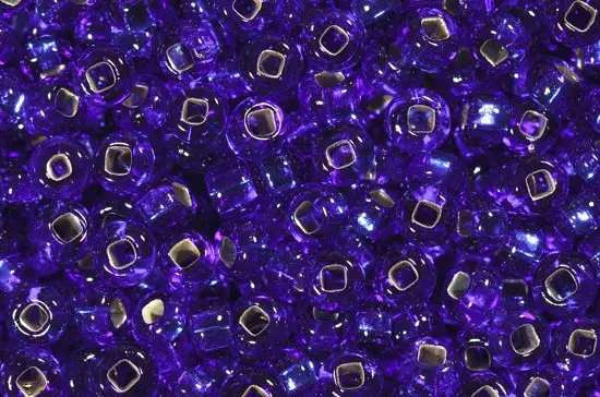 37080 10/0 чеський бісер Preciosa, синій, прозорий з блискучим срібним отвором