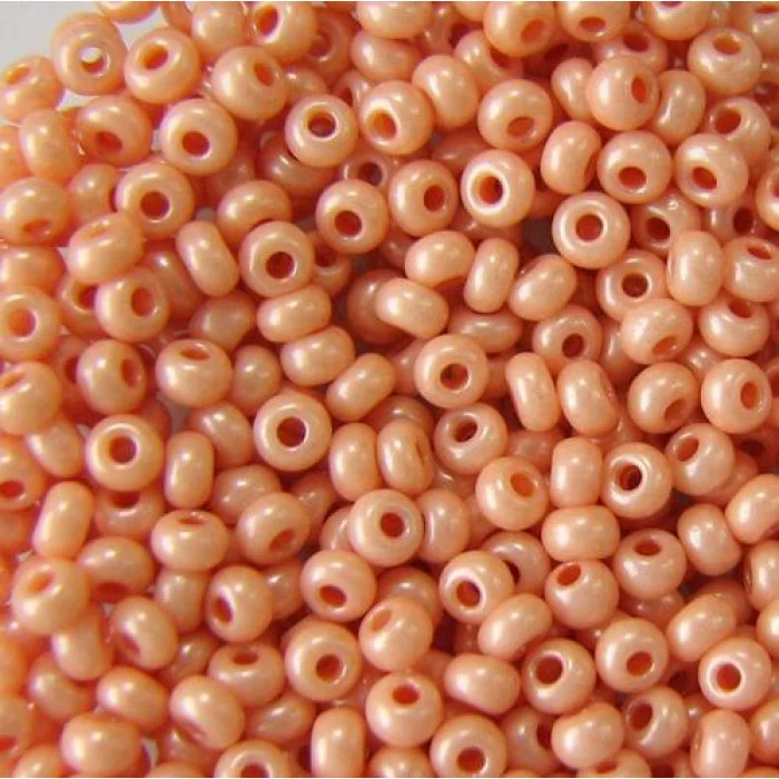 46389 10/0 чеський бісер Preciosa,  помаранчевий світлий, непрозорий крейдяний глянцевий перламутровий