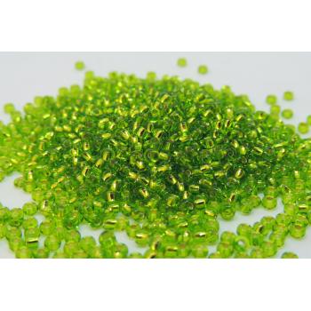 57220 10/0 чеський бісер Preciosa,  салатовий, прозорий з блискучим срібним отвором