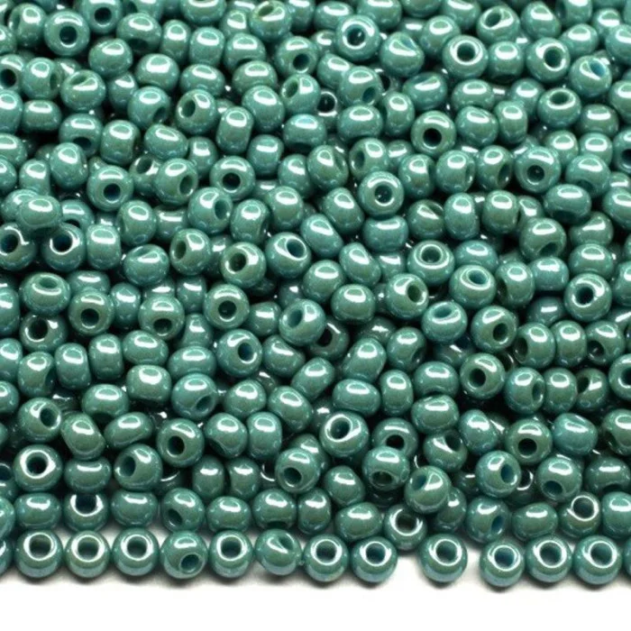 63021 10/0 чеський бісер Preciosa, зелений, непрозорий глянцевий