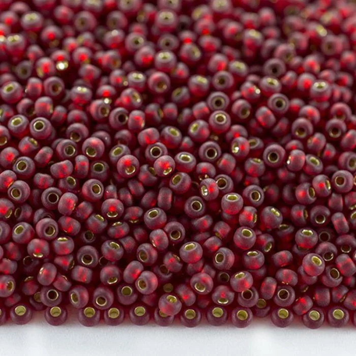 97090 matt 10/0 чеський бісер Preciosa, червоний темний, прозорий з блискучим срібним отвором матовий