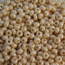 46085 10/0 чеський бісер Preciosa,  жовто-коричневий, непрозорий глянцевий