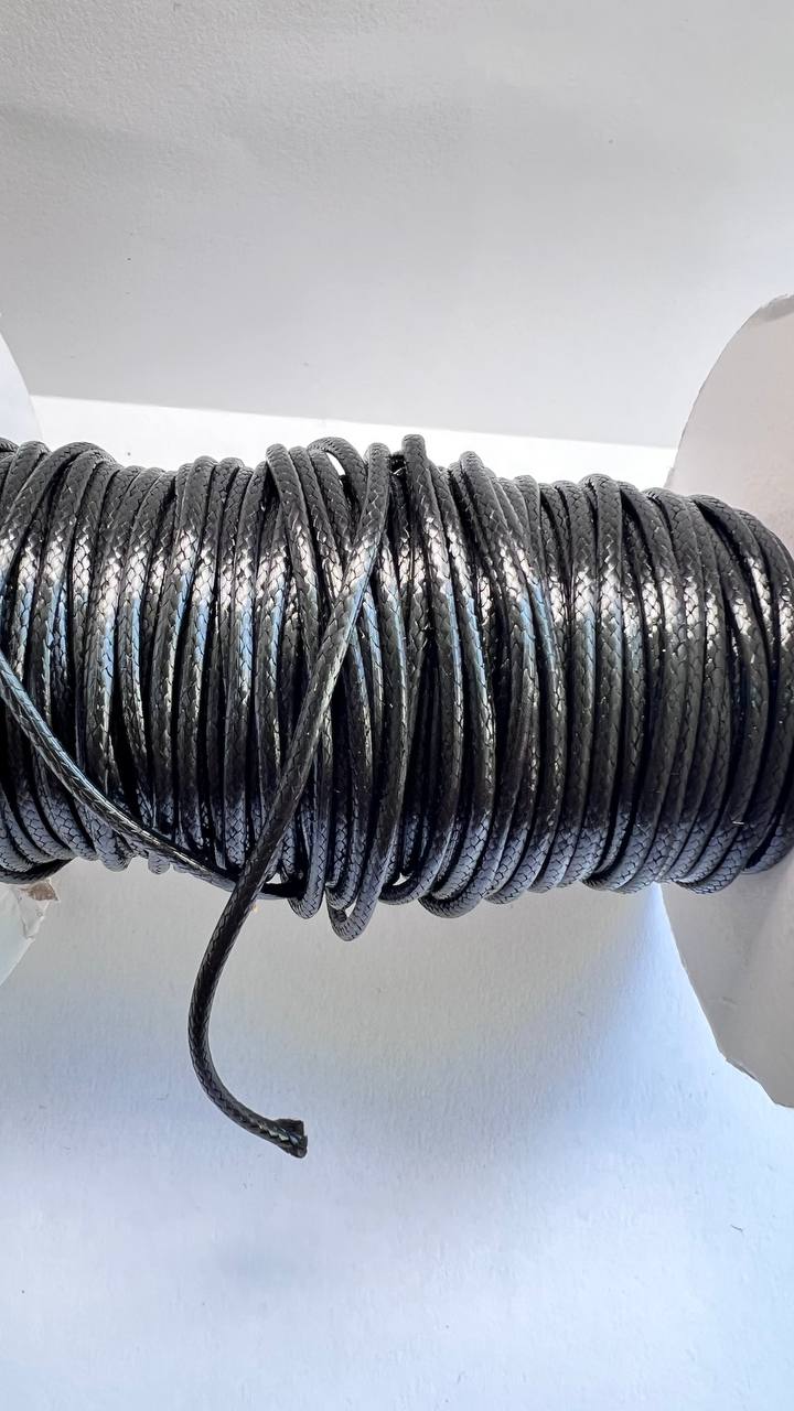 Чорний Вощевий бавовняний шнур 2 мм Чорний Вощевий бавовняний шнур 2 мм