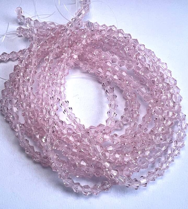 Біконуси 4 мм, рожевий  прозорий з переливом