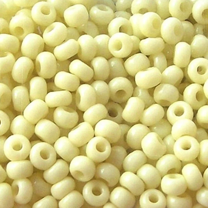03251 10/0 чеський бісер Preciosa,  жовтий, непрозорий крейдяний сольгель