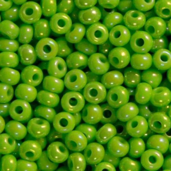 54310 10/0 чеський бісер Preciosa, салатовий світлий, непрозорий райдужний
