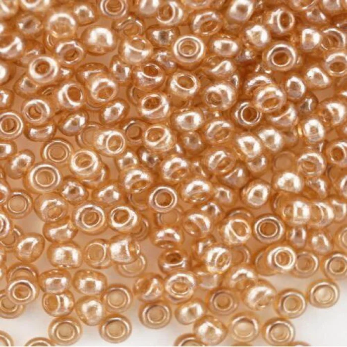 48018 10/0 чеський бісер Preciosa, бежевый, кристальний глянцевий