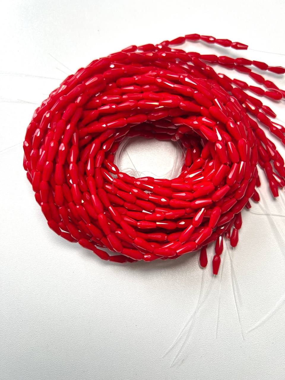 Капелька 4х9, вишневий натуральний ( 93190) Капелька 4х9, вишневий натуральний ( 93190)