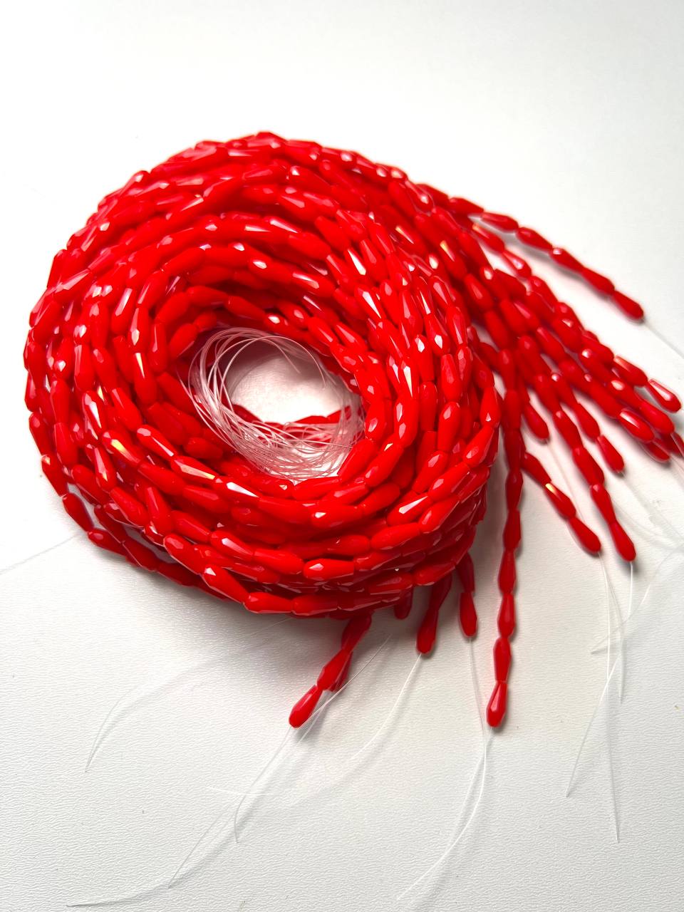 Капелька 4х9, червоний натуральний (93170) Капелька 4х9, червоний натуральний (93170)