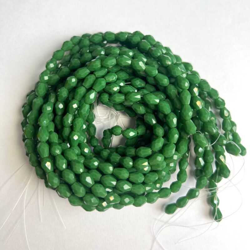 Капелька 6х8 мм, зелена натуральна 53250