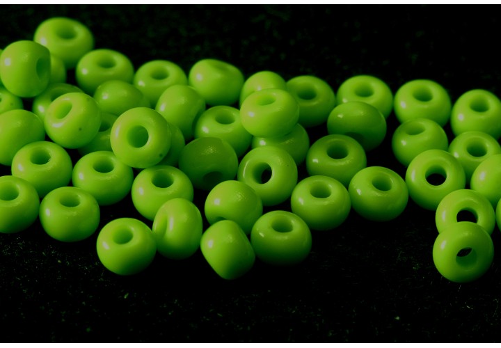 53310 6/0 чеський бісер Preciosa, салатовий світлий, непрозорий