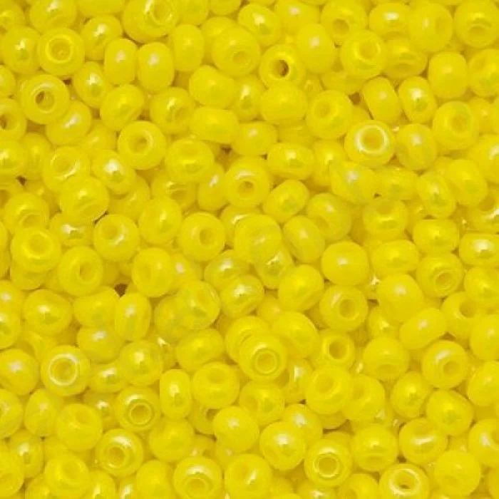84110 10/0 чеський бісер Preciosa, жовтий лимонний, непрозорий райдужний