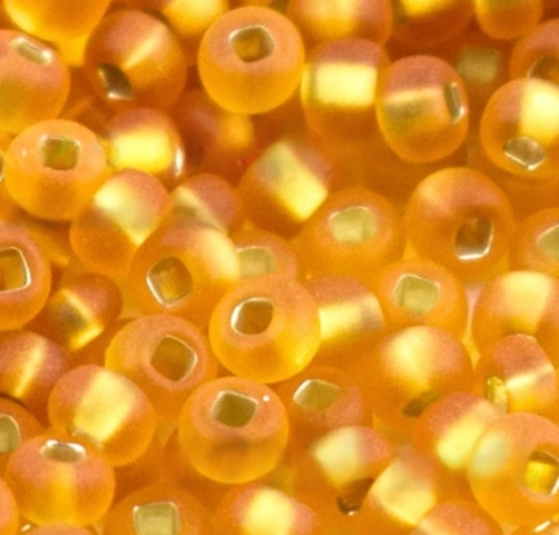 17050 matt 6/0 чеський бісер Preciosa,  бежевий, прозорий з блискучим срібним отвором матовий