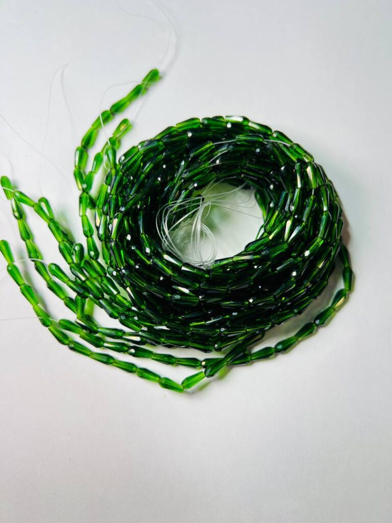 Капелька 4х9 прозора зелена 50120