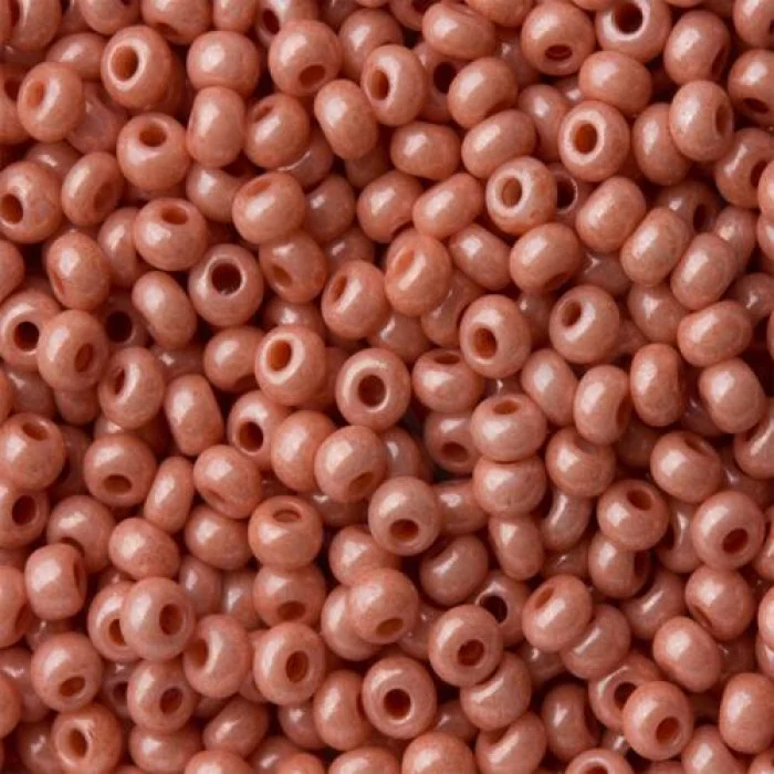 07633 10/0 чеський бісер Preciosa, рожево-бежевий, непрозорий крейдяний трояндовий глазурований