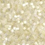 DB-672 Бісер Miyuki Delica Beads 11/0 (сатин пастельний лимонний)